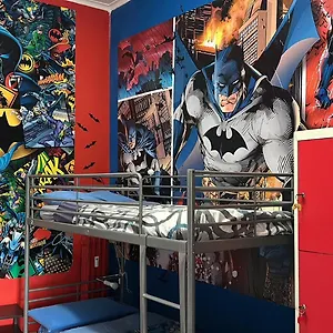 https://comics-guesthouse.it-romehotels.com